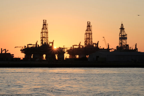 Port Aransas,oil,rigs,drilling,port,water,dolphins,tgfoto.com,wildlife